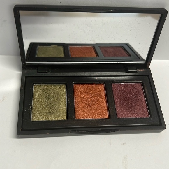 Naked Cosmetics Eyeshadow Trio Full Size Green Rose Gold and Burgundy - Picture 1 of 3